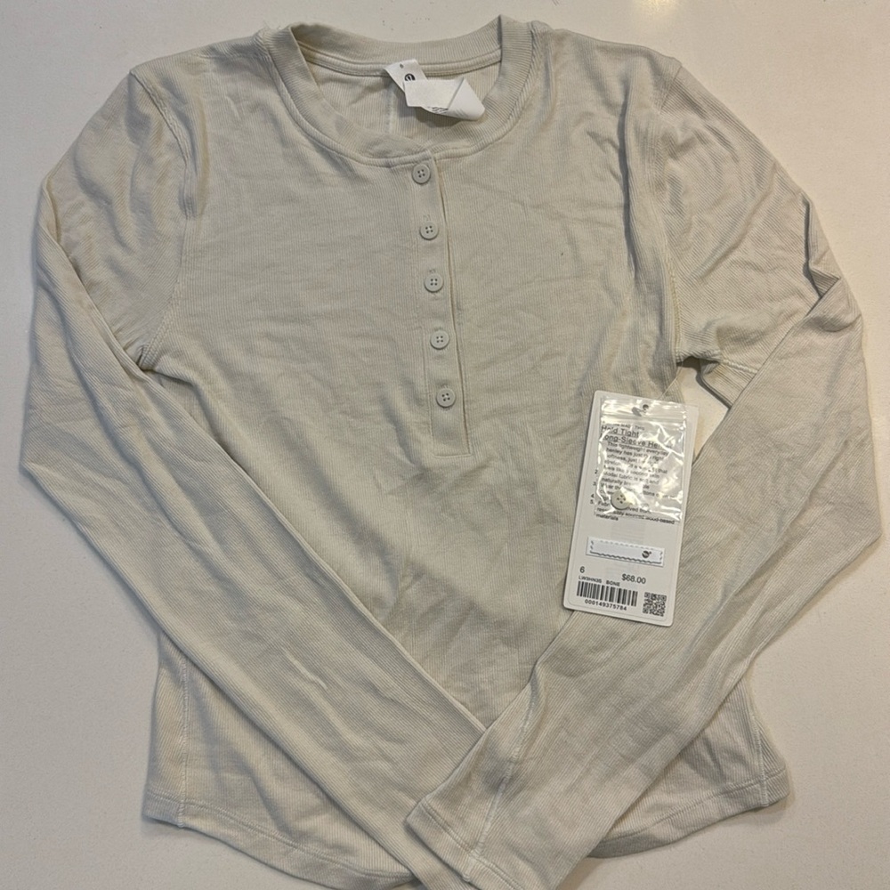 Lululemon Hold Tight long Sleeve Henley size 6 bone color brand new with tags